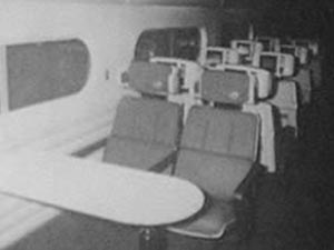 普通車シート車内
