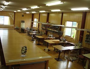 裁断場および縫製場
